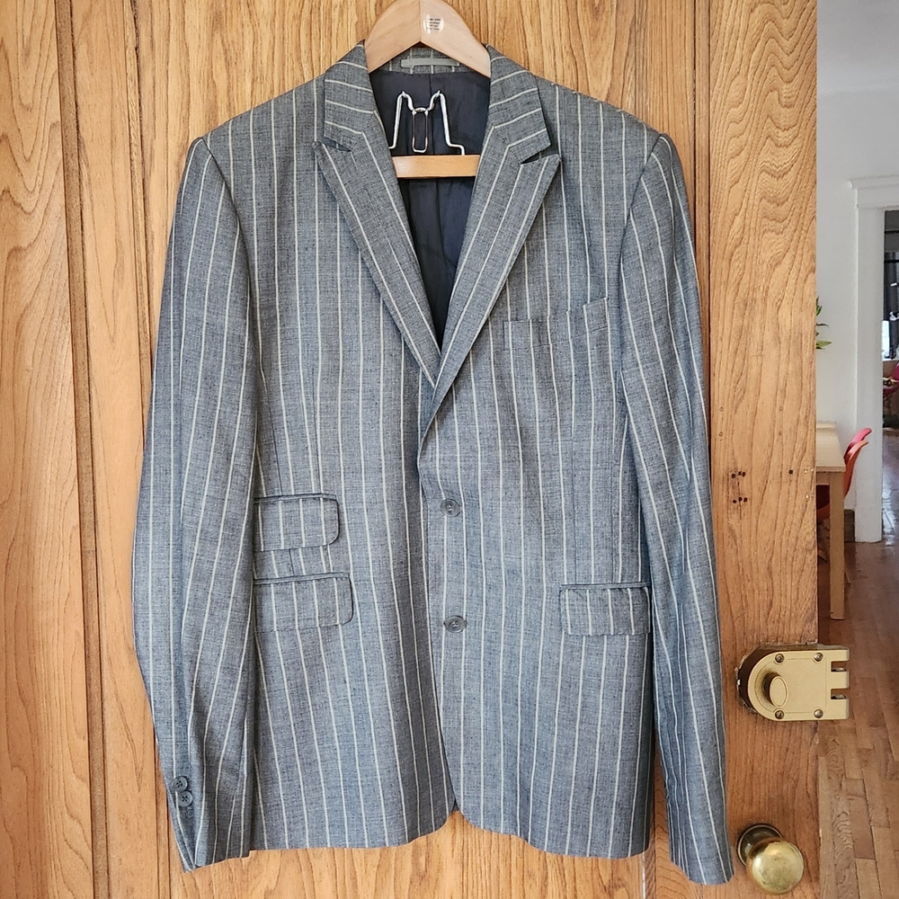 DUBUC, classicGray Pinstripe tailored Elegant Jacket with Notched Lapel